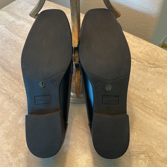 Liz Claiborne Size 9 Black Leather Loafers Classic Flats. Never worn - Picture 6 of 9
